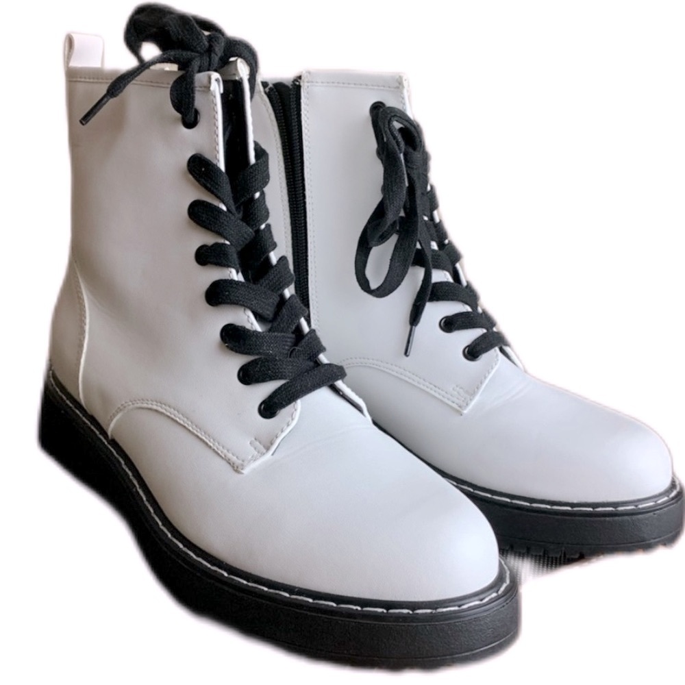 Platform boots|  black laces| Madden girl